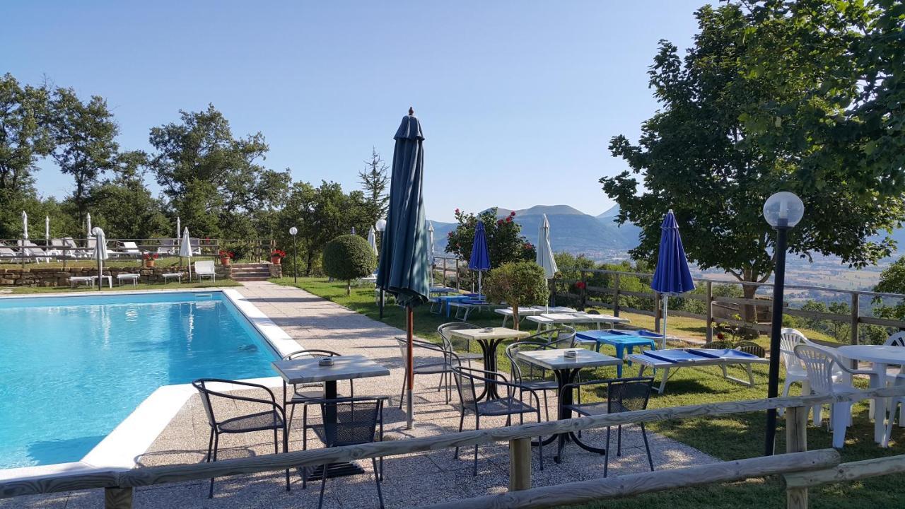 Agriturismo Countryhouse Le Giare Gubbio Exteriér fotografie