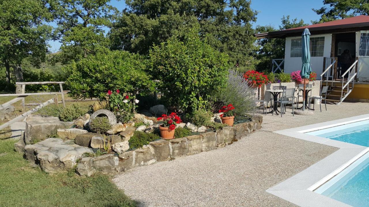 Agriturismo Countryhouse Le Giare Gubbio Exteriér fotografie